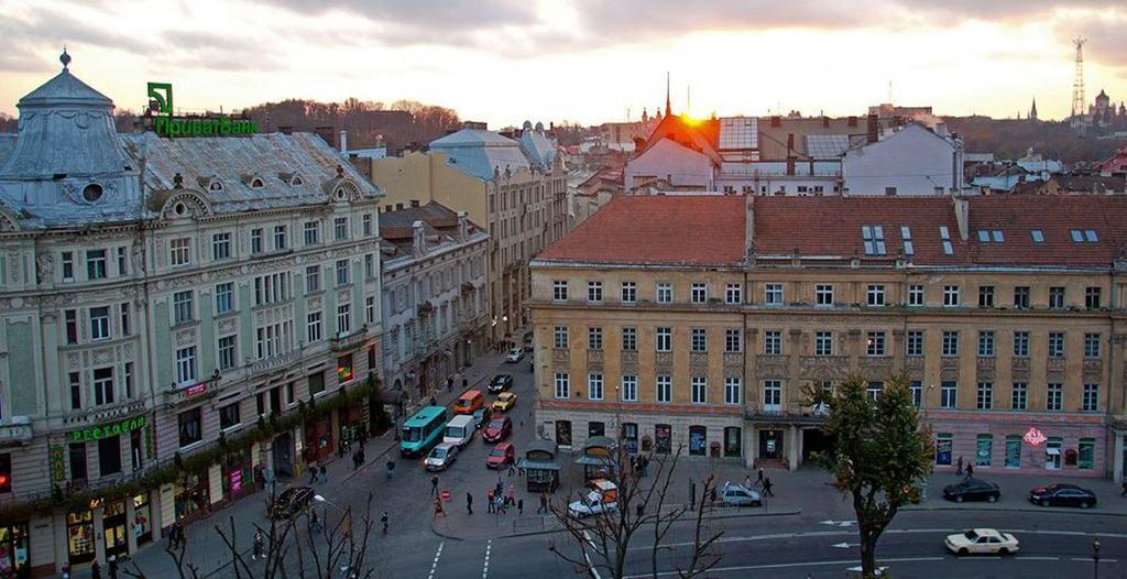 Apartment On Svobody Avenue Lviv Ngoại thất bức ảnh