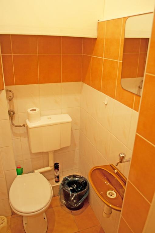 Apartment On Svobody Avenue Lviv Ngoại thất bức ảnh